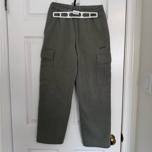 Aritzia Pants - Aritzia Sweatfleece Mega Cargo Army Green